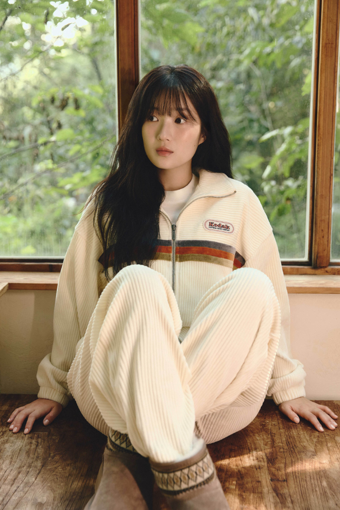 코닥어패럴, 배우 김혜윤 함께한 ‘경량 아우터’ 화보 공개