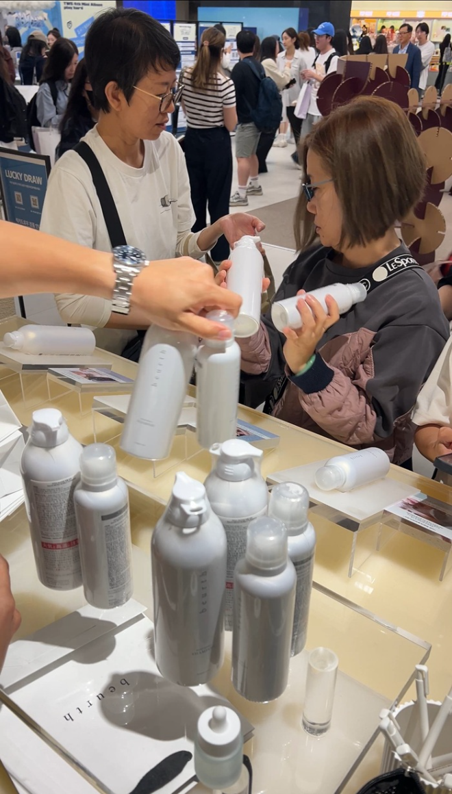 비어스(beurth)가 더현대 서울에서 열린 팝업 행사를 성공적으로 마무리했다.