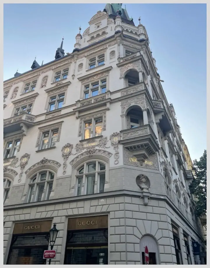 한국경공사, 유럽 시장 본격적으로 진출…”’연결성’과 ‘투명성’ 전략”