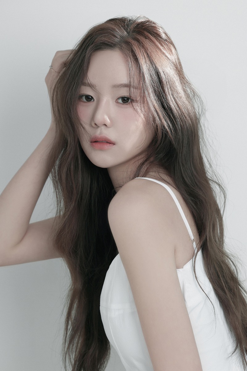 김민설, 초록뱀엔터테인먼트 전속계약 체결…종횡무진 활약 예고