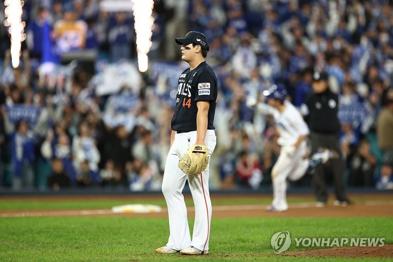 김서현 ‘망연자실’