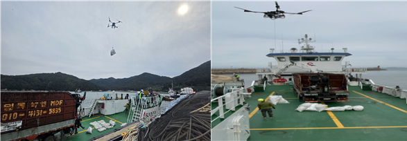 인천시가 해양쓰레기를 드론으로 운반선에 실고 있다