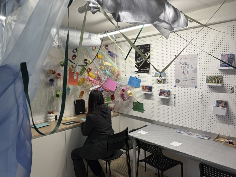 “당신의 ○○○은 무엇인가요?” 홍대 디스에이블드서, 참여형 팝업스토어 ‘우주유영’