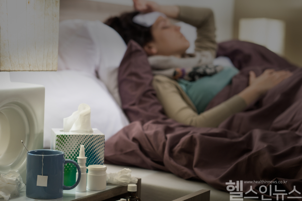 가을철 진드기와 설치류가 매개하는 열성질환의 위험성이 증가하며, 조기 진단과 예방이 중요하다. (사진 제공=클립아트코리아)