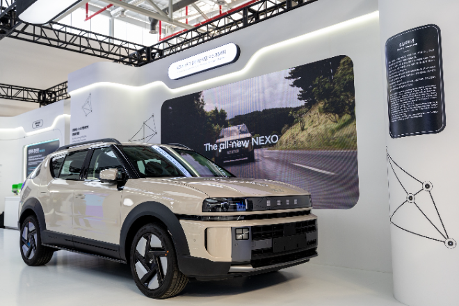 경주엑스포대공원 APEC 경제전시장 내 한류·첨단미래산업관에 현대차 수소전기차 '디 올 뉴 넥쏘'가 전시된 모습 ⓒ현대차그룹