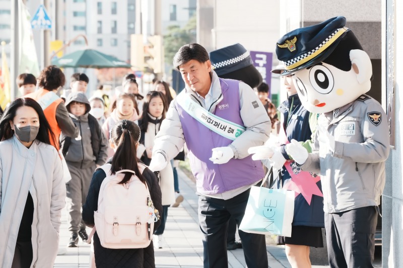 어린이 교통사고 예방을 위한 학교순회 교통안전 캠페인