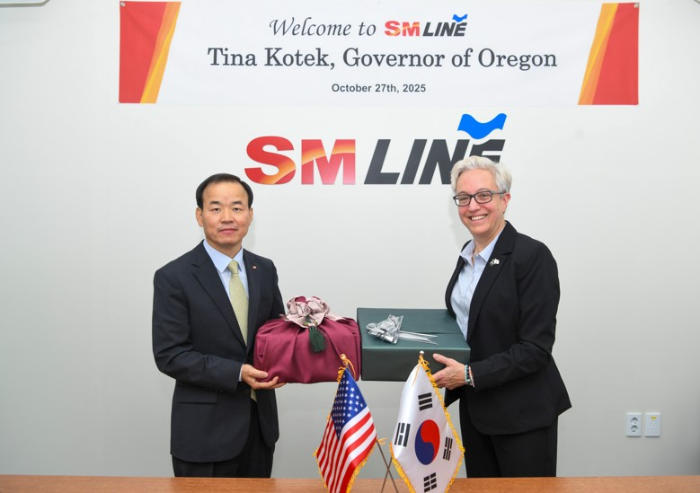 SM상선, 신촌사옥서 美 오리건주 주지사와 지속가능한 해운 협력방안 논의