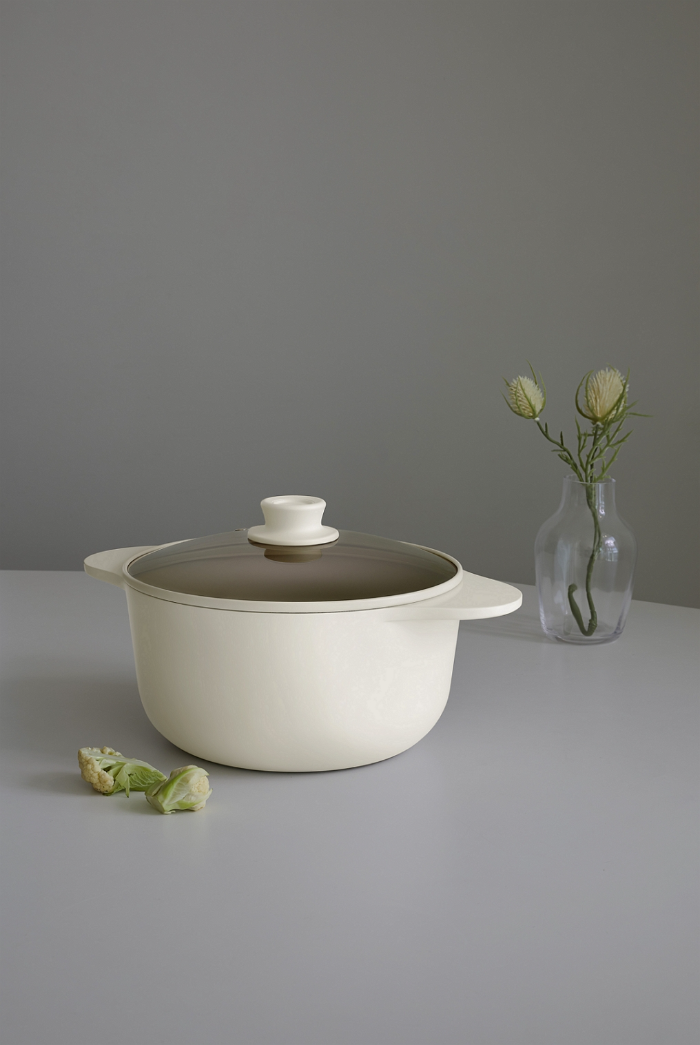 테팔의 기술력으로 완성한 디자인 냄비!...테팔, ‘아이콘 세라믹 냄비’ 출시