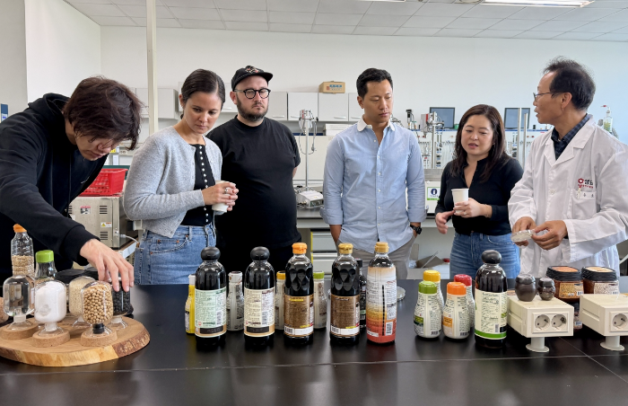 샘표, 방한한 뉴욕 유명 셰프들 K-푸드 배우러 샘표 연구소 찾다