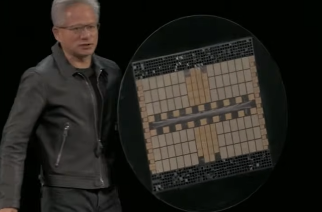 (상보) 젠슨 황 “AI 칩 수요 폭발적”...엔비디아 5% 급등, 시총 5조불 근접