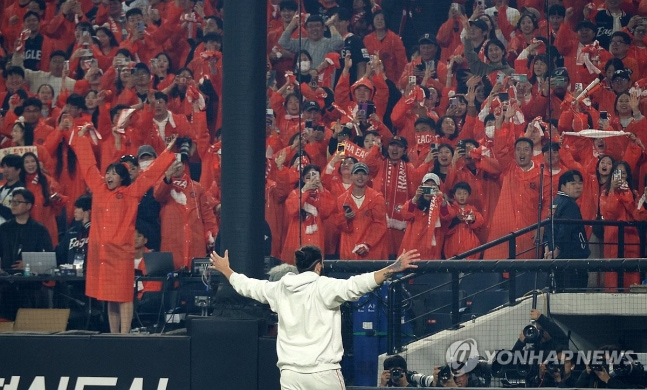 PO 5차전 MVP 폰세 / 사진=연합뉴스