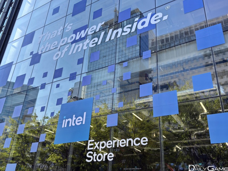 인텔이 11월1일부터 강남에 팝업 스토어를 오픈한다.