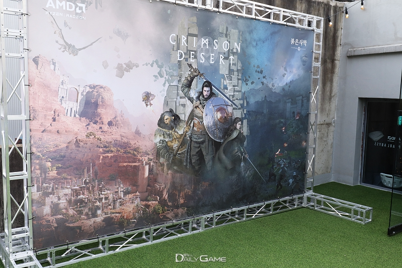 테라스 공간에 배치된 포토월.