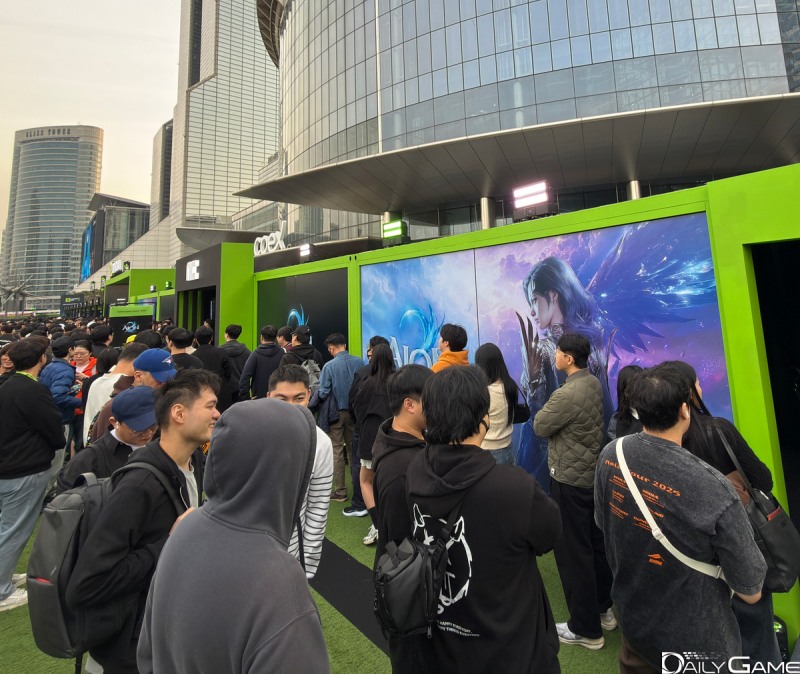 '아이온2'를 체험하기 위해 많은 팬들이 행사장을 찾았다.