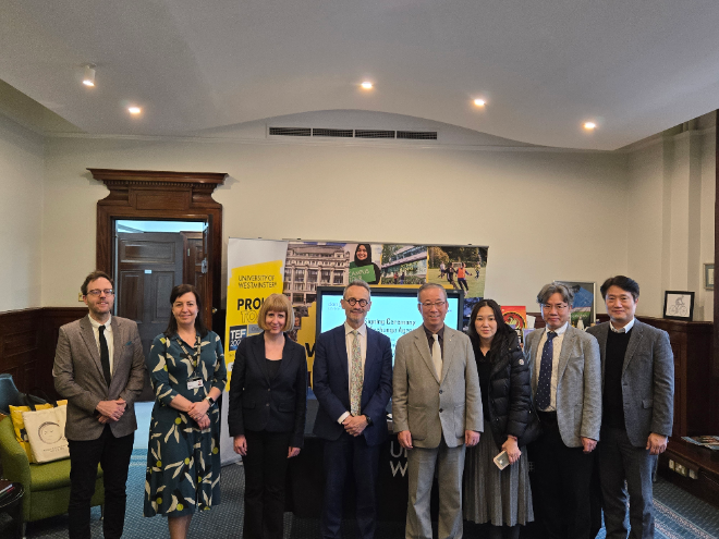 영국 웨스트민스터대학과 업무협약을 체결하고 기념사진을 촬영하고 있다. (사진제공=동국대)