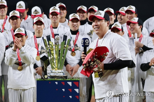 MVP 소감 밝히는 김현수 / 사진=연합뉴스