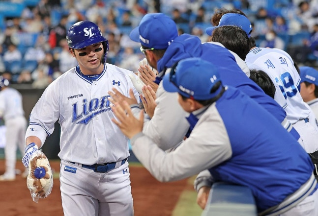 '국민 거포' 박병호 은퇴