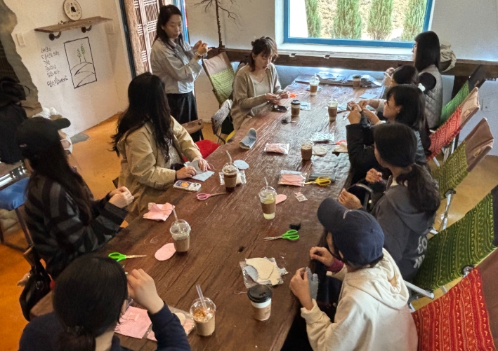 임산부 대상 ‘아기 신발 만들기’ 프로그램 (이미지 제공=제주 서부보건소)