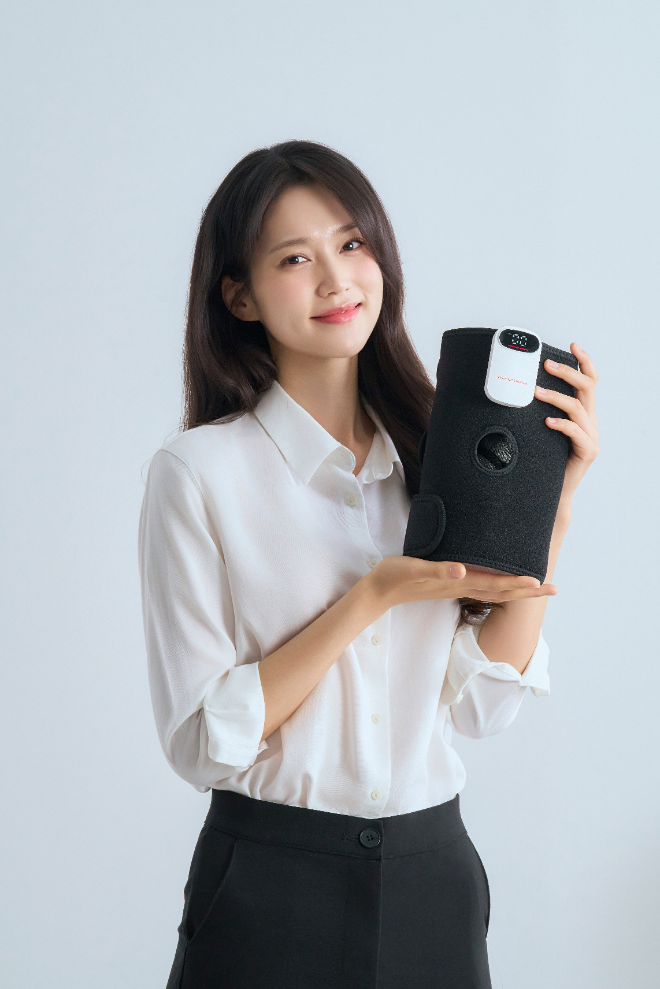 위브랜드가 개발한 힐로빔 ‘조인트빔V2’ 무릎마사지기 이미지