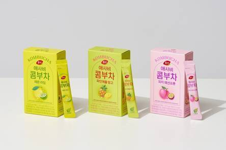 이미지 자료 : 동서식품 ‘동서 애사비 콤부차 3종’