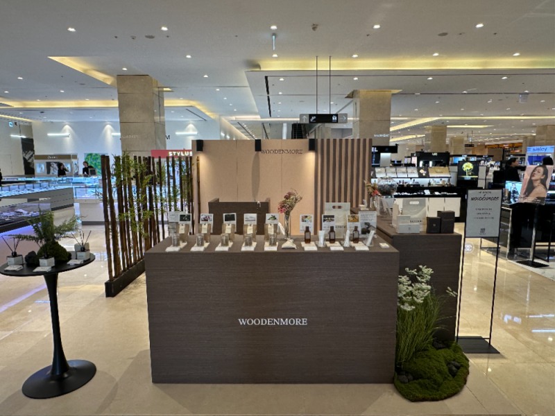 감도 있는 프래그런스 브랜드 우든모어, 현대백화점 충청점 단독 팝업스토어 성료