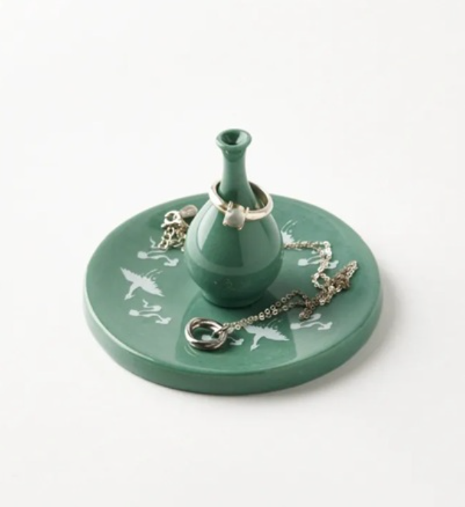 대상. 소구씨 고려비색 반지걸이(주병, 운학문 받침).