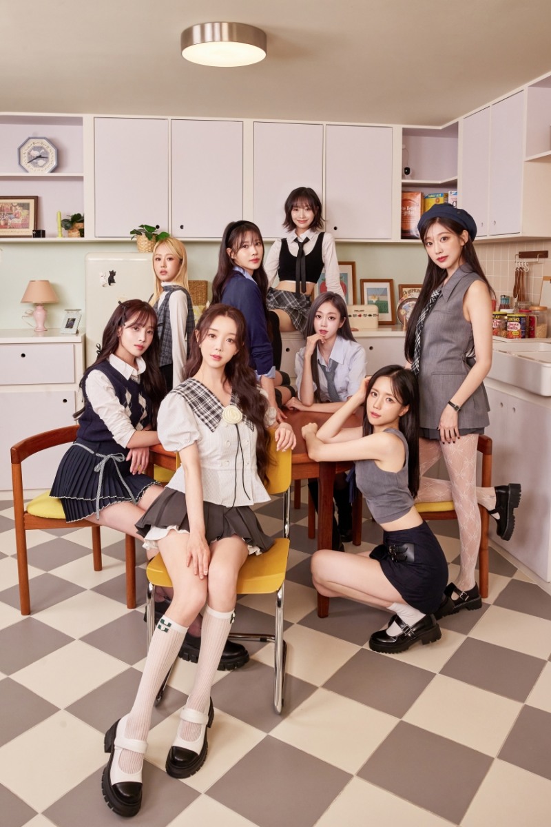 러블리즈, 글로벌 팬들과 데뷔 11주년 함께 보낸다…애정 가득 팬 바보 입증