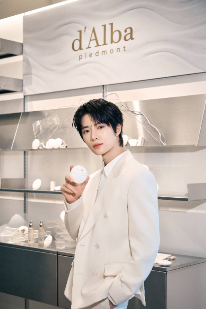 달바(d’Alba)가 신제품 ‘오브제 핸드크림’ 출시를 기념한 론칭 행사를 진행했다. (이미지 제공=달바)