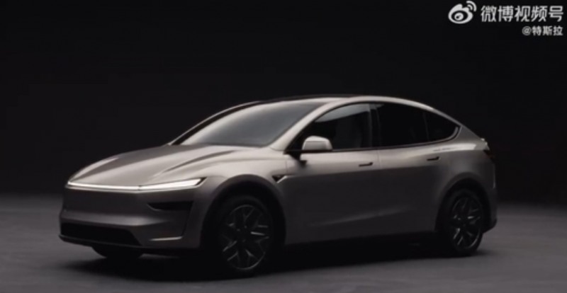 테슬라의 10월 중국 전기차 시장점유율이 3.2%까지 급락했다고 로이터통신이 11일(현지시간) 보도했다. 사진=웨이보, 연합뉴스