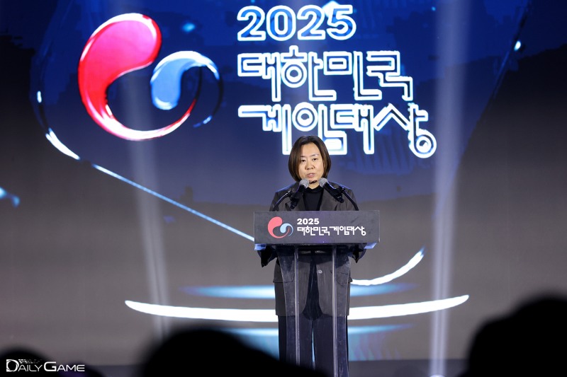 문화체육관광부 최희영 장관의 메시지를 전달한 최성희 콘텐츠 정책국장.