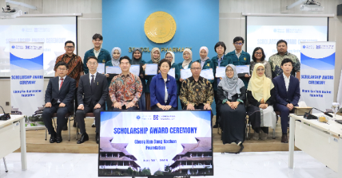 지난 10일 인도네시아 반둥공과대학에서 열린 종근당고촌재단 해외 장학증서 수여식 / 사진 = 종근당고촌재단