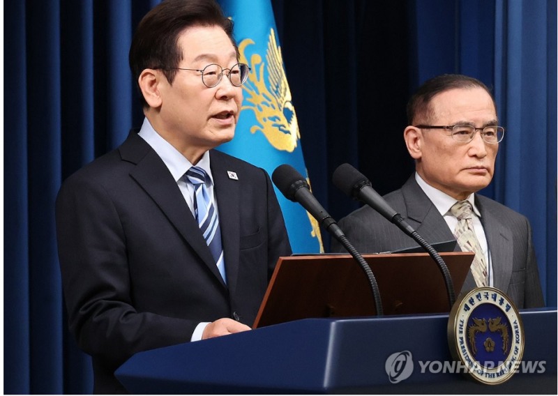 14일 한미 양국은 팩트시트에서 한국 외환시장 안정화를 명문화했지만 구체적인 조달 방식이나 시기 등은 빠져 있어 환율 불확성은 여전히 숙제로 남아있다. 사진=연합뉴스