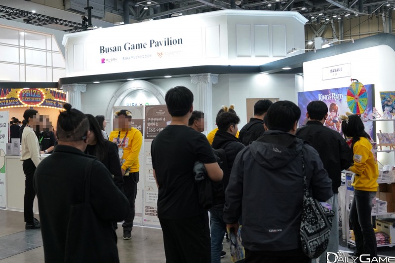 마상소프트의 '킹스레이드'.