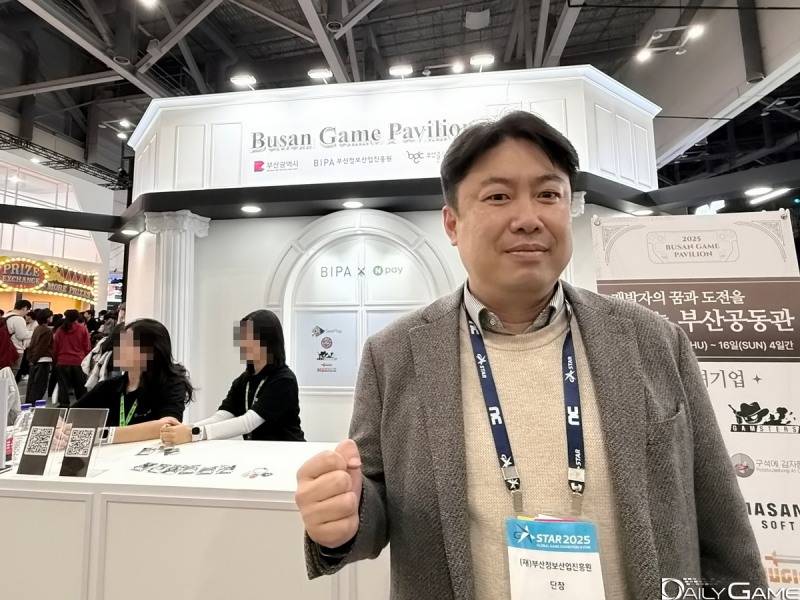 내년에 전시 공간을 키워 더욱 많은 기업들에 전시 기회를 제공하겠다고 약속한 한상민 단장.