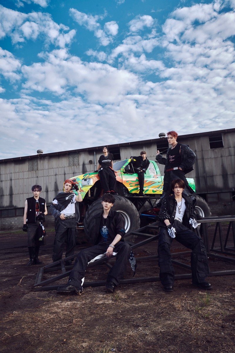 NCT DREAM, 미니 6집 ‘Beat It Up’ 오늘(17일) 발매…“더 강력해진 칠드림과 연말까지 강렬하게 달리자” 컴백 소감