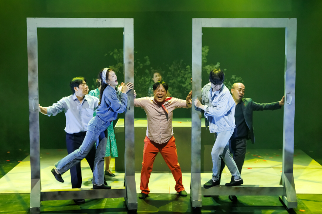 대한민국은 공연중 〈2025 리:바운드 축제〉 극단 예도 ‘0.75 청년시대’/ 사진제공=(재)예술경영지원센터