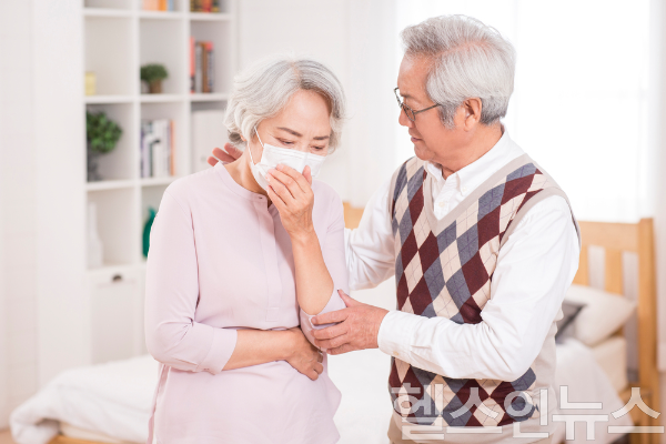 3주 이상 지속되는 기침은 단순 감기가 아니라 폐·심장·역류성식도염 등 중증 질환 신호일 수 있다. (사진 제공=클립아트코리아)