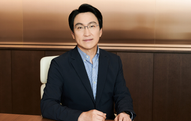윤장현 삼성전자 디바이스경험(DX)부문 최고기술책임자(CTO) 사장 겸 삼성리서치장