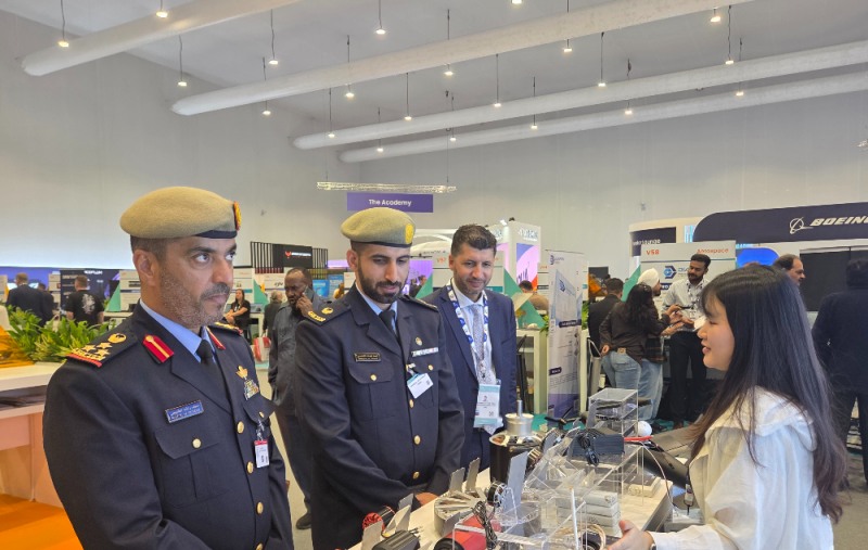 에이치쓰리알, 두바이 에어쇼 2025 ESC 기술 선보여…”에미레이트항공·캐나다 정부 주목”