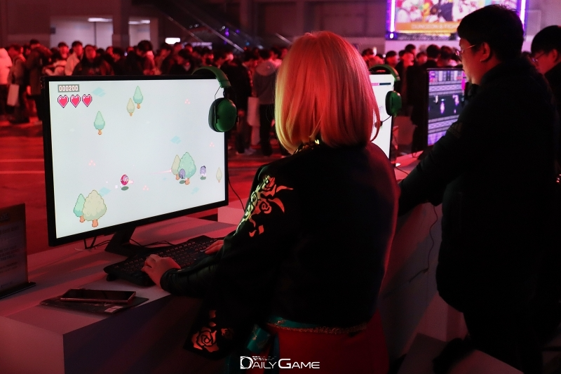 8비트 파핑파핑 미니게임은 여 레인저도 좋아한다.