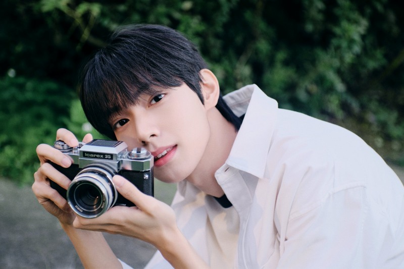 최립우, 싱글 앨범 'SWEET DREAM' 두 번째 콘셉트 포토 공개…청춘 영화 비주얼