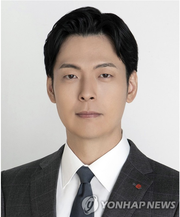 롯데그룹은 신동빈 회장의 장남인 신유열 부사장이 26일 롯데바이오로직스 각자 대표로 임명되는 등 20명에 달하는 CEO를 교체했다. 사진=롯데그룹 제