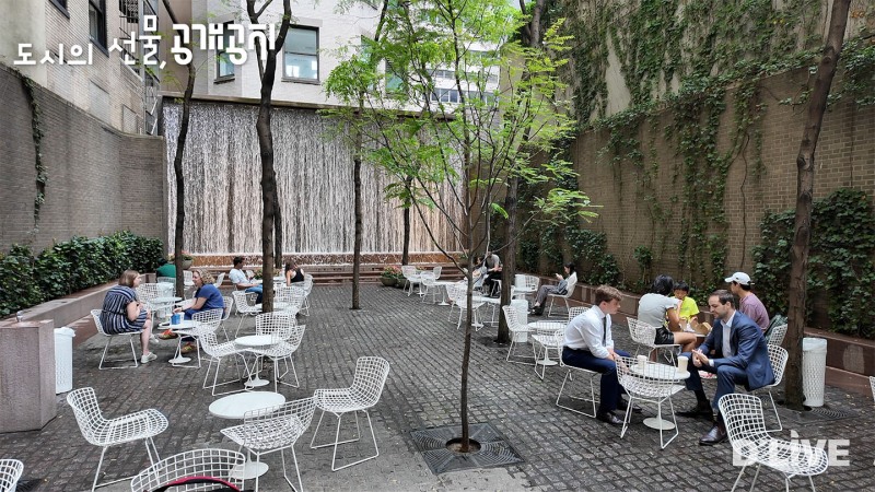 딜라이브TV, 한일 공동제작 예능 ‘돗토리 랜덤플레이’와 AI기반 다큐멘터리 ‘도시의 선물, 공개공지’ 동시 공개