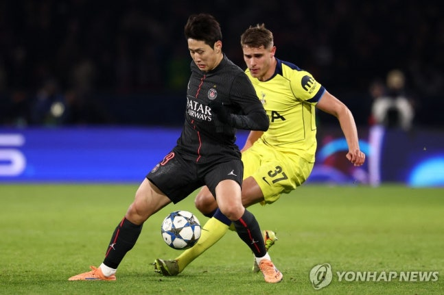 토트넘과의 경기에 출전한 이강인 / 사진=연합뉴스