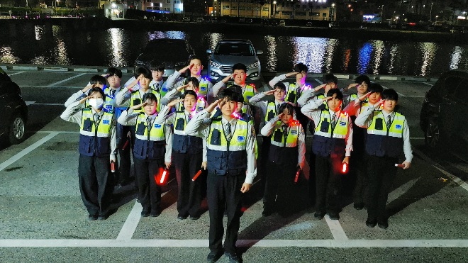 가톨릭관동대 경찰학부 학생들로 구성된 순찰동아리 ‘캅스(KOPS)’/ (사진제공=가톨릭관동대)