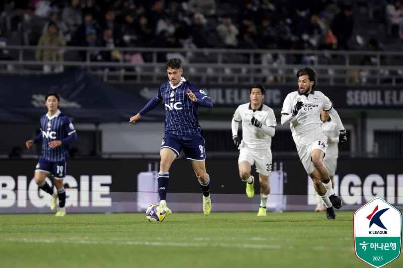 성남과 이랜드의 경기 모습. 사진=연합뉴스