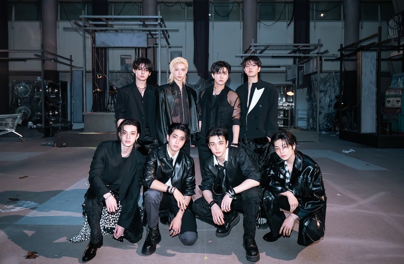 스트레이 키즈, 신보 ‘DO IT’으로 초동 더블 밀리언셀링 달성…막강 음반 파워 재입증