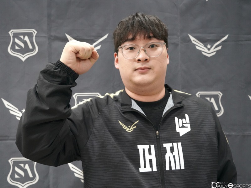 핀프와의 재대결서 승리를 자신한 퍼제의 박윤석.