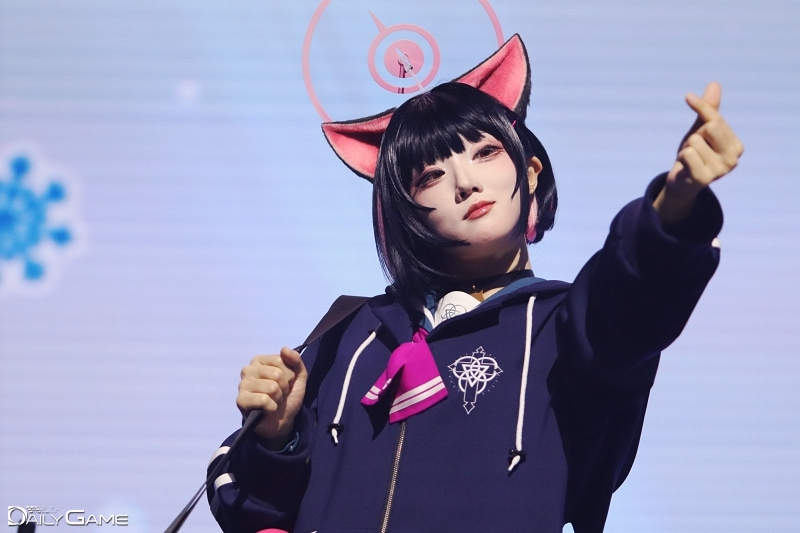 방과후 디저트부 소속 카즈사.