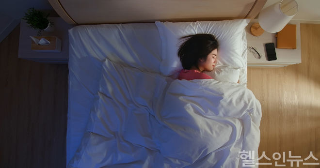 꿈을 쉽게 잊는 것은 뇌가 잠들어 있는 동안 기억을 정리하는 자연스러운 과정이다. (이미지 제공=클립아트코리아)